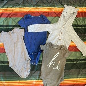 Assorted Baby Clothes General neutral bodysuits and sweater